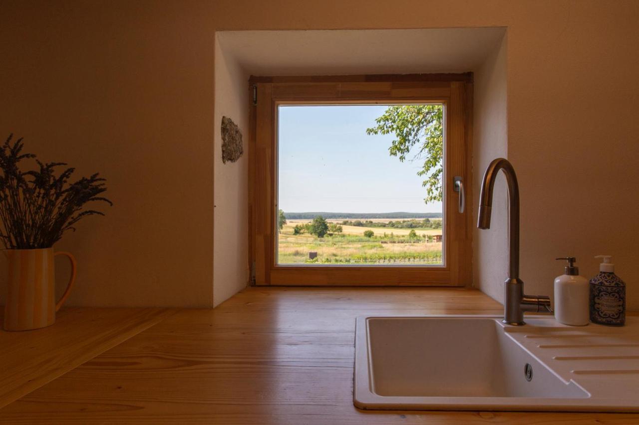 Romanticka Chalupka Na Polosamote Plavecky Peter Buitenkant foto